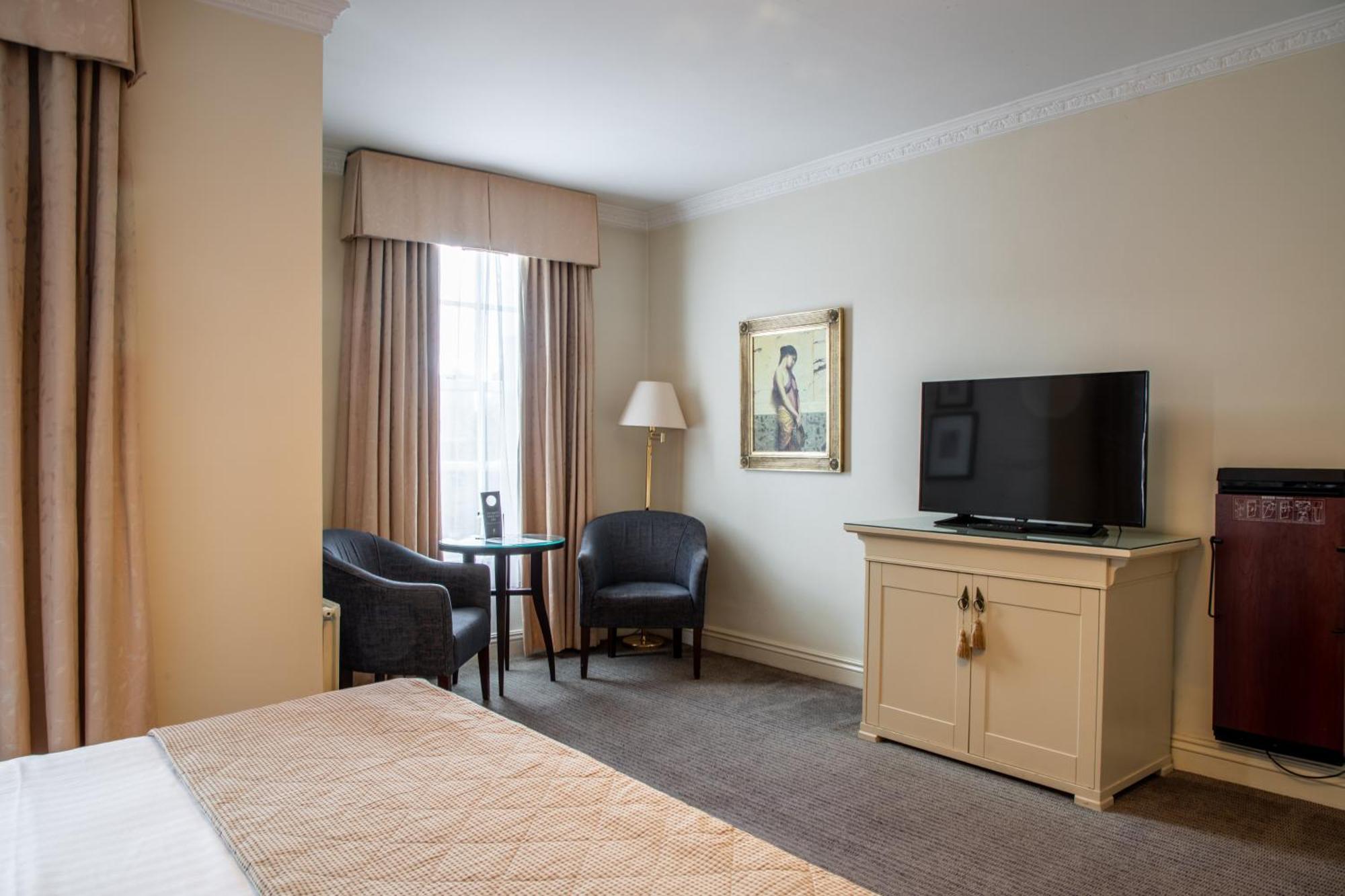 Park House Hotel Шифнал Экстерьер фото