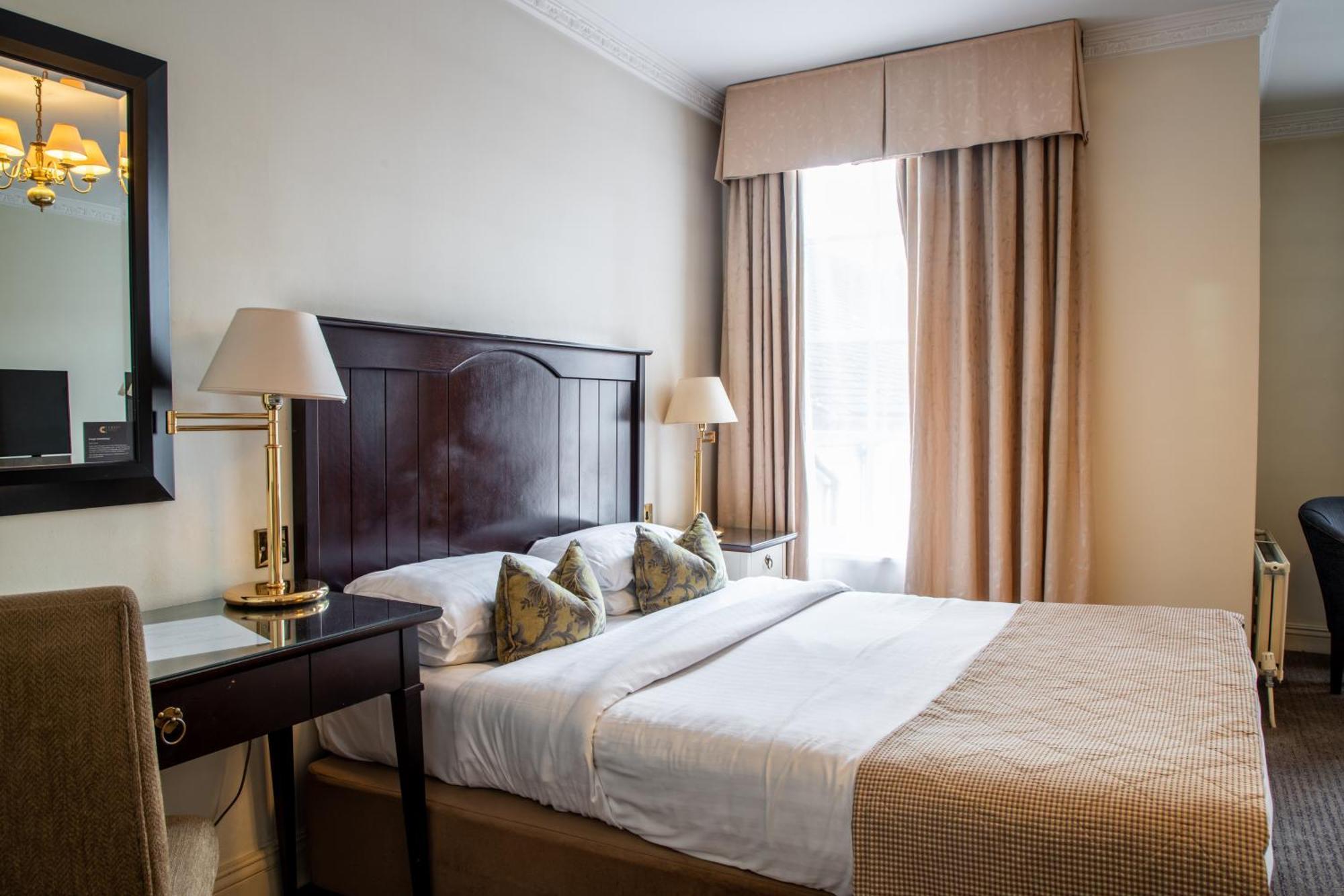 Park House Hotel Шифнал Экстерьер фото