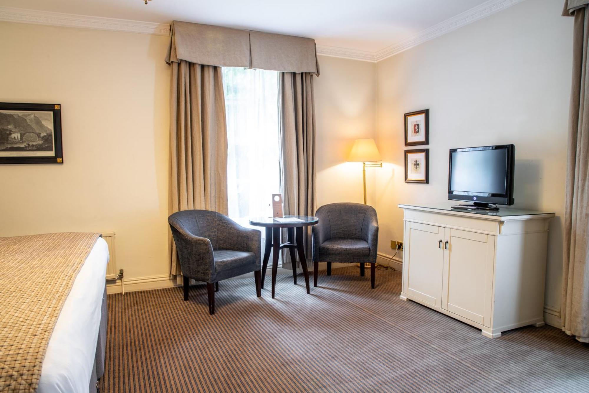 Park House Hotel Шифнал Экстерьер фото