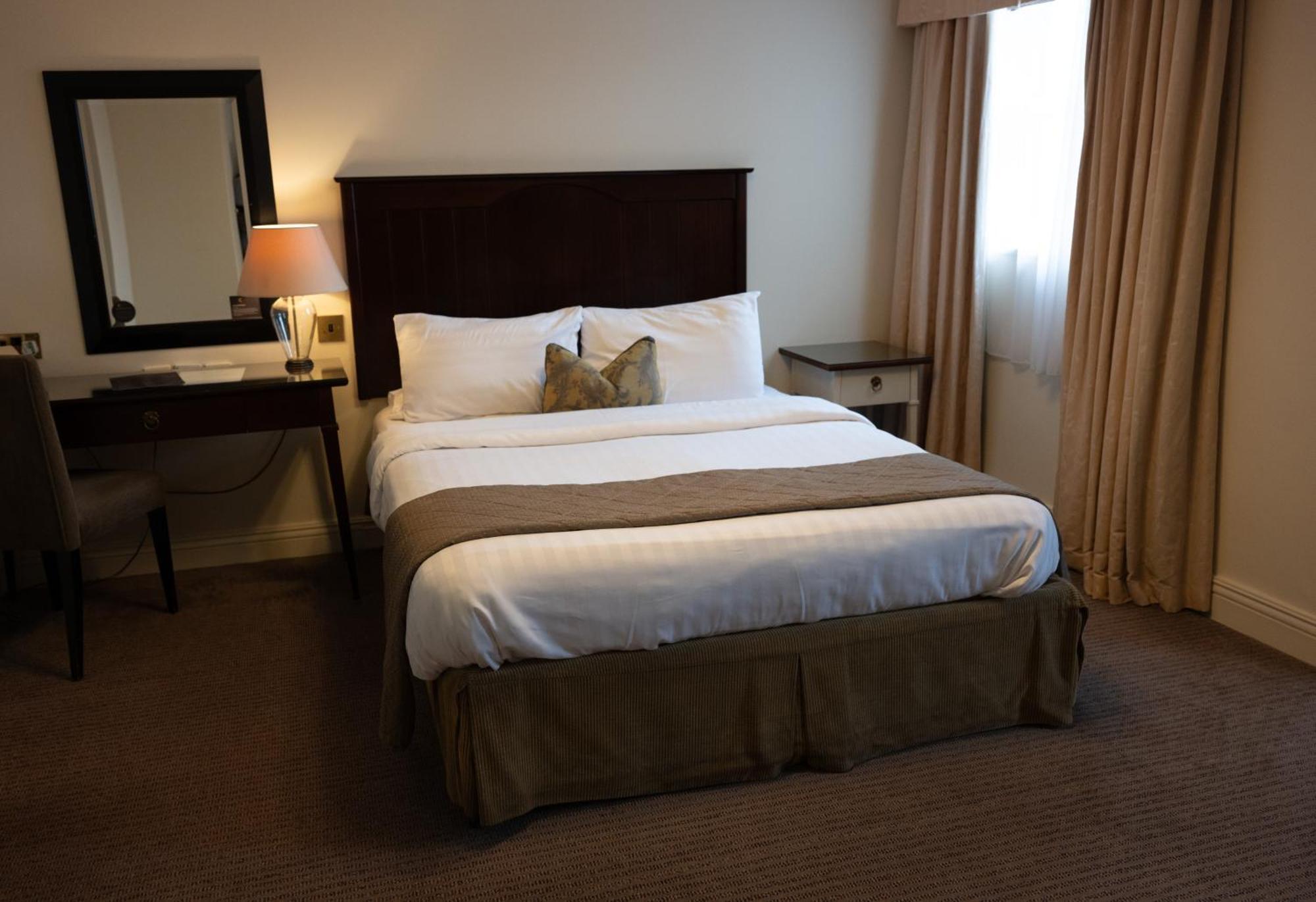Park House Hotel Шифнал Экстерьер фото