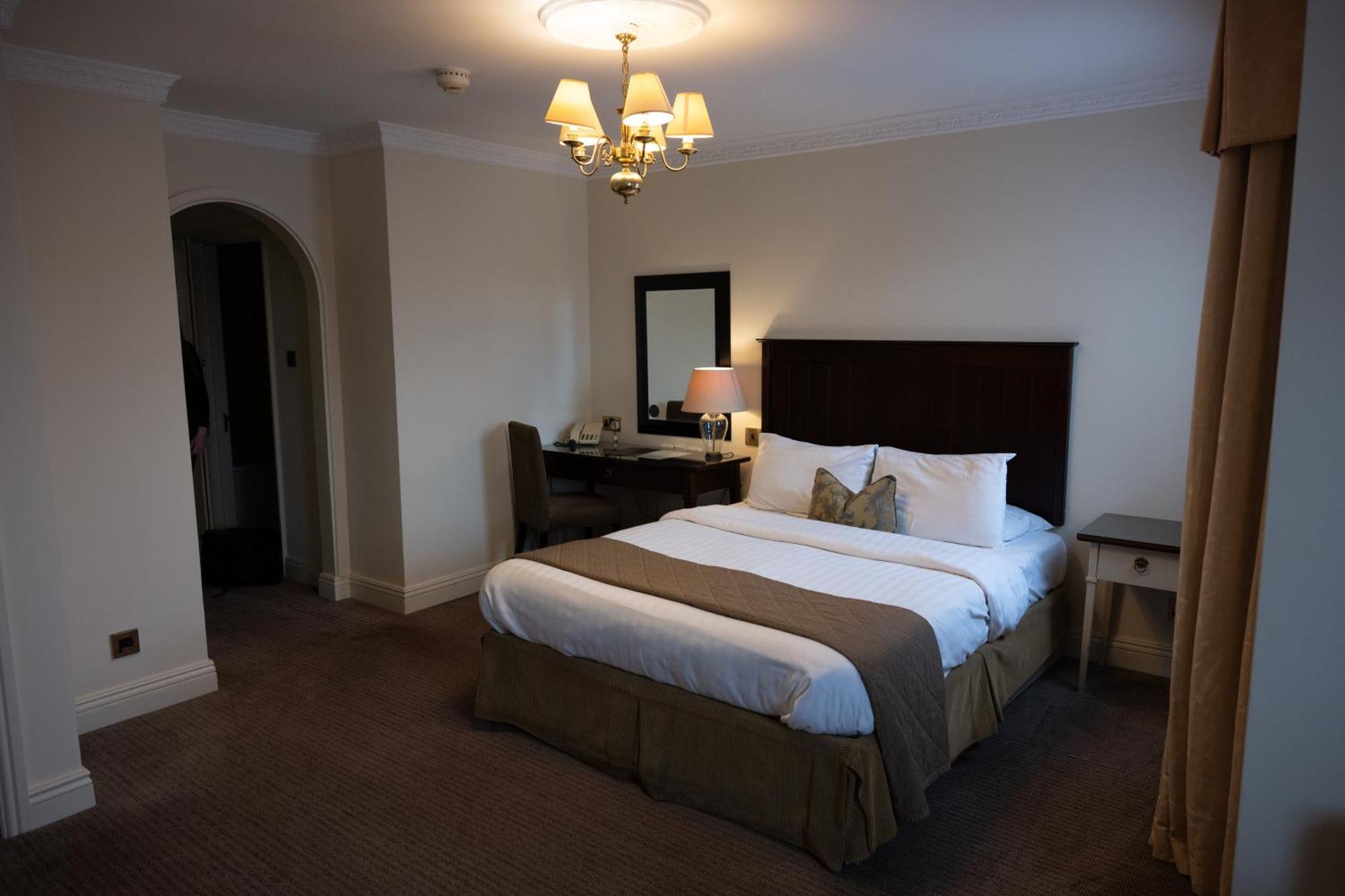 Park House Hotel Шифнал Экстерьер фото