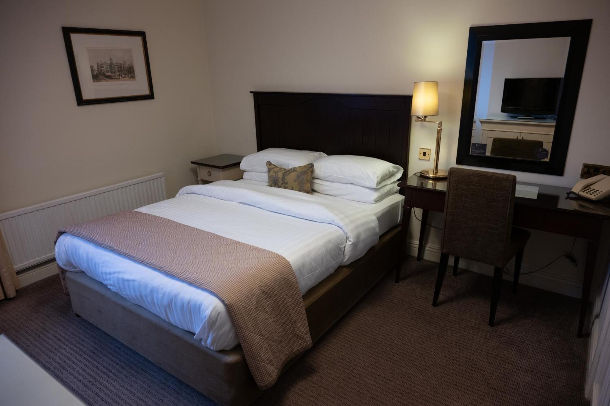 Park House Hotel Шифнал Экстерьер фото