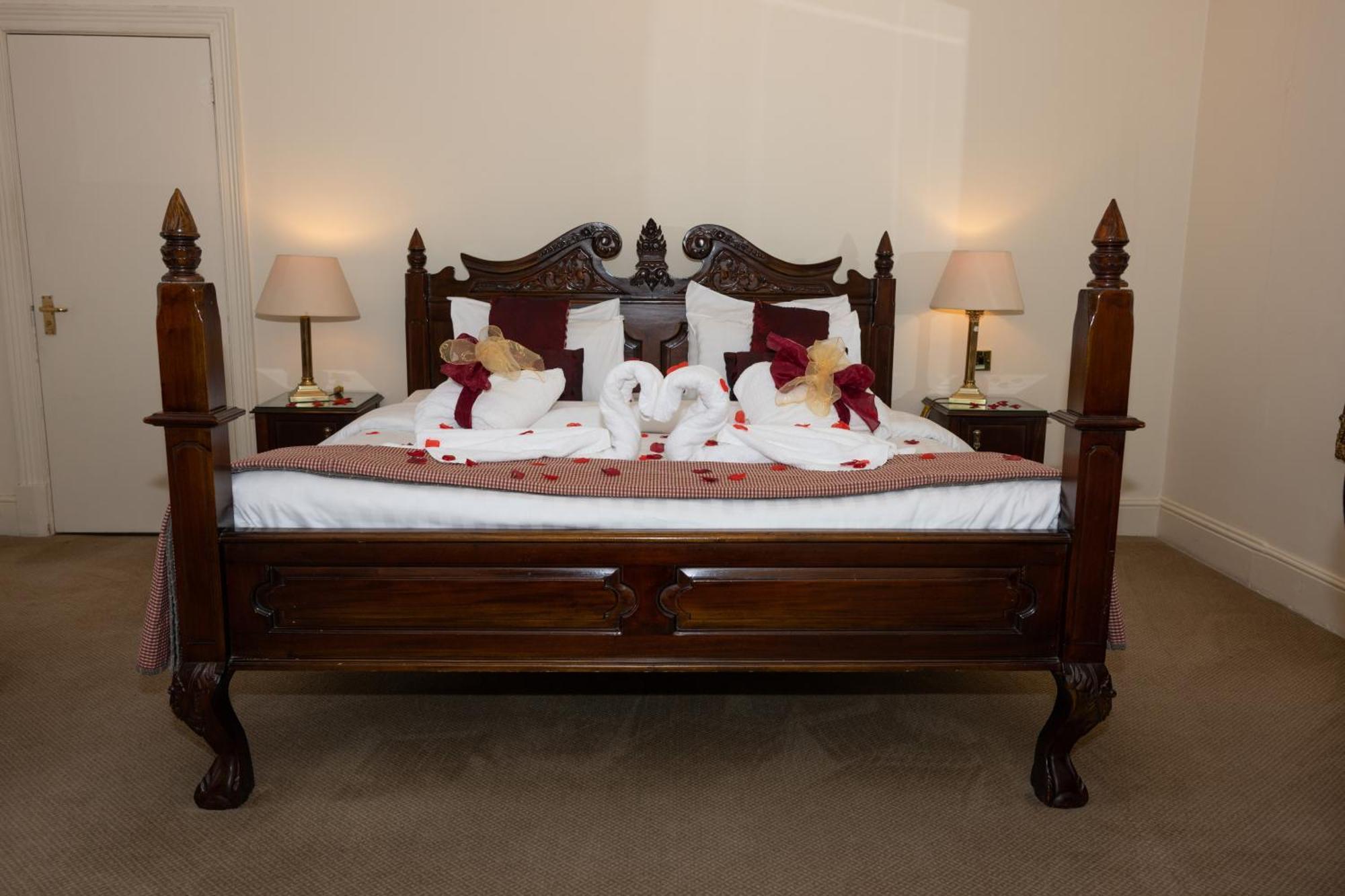 Park House Hotel Шифнал Экстерьер фото