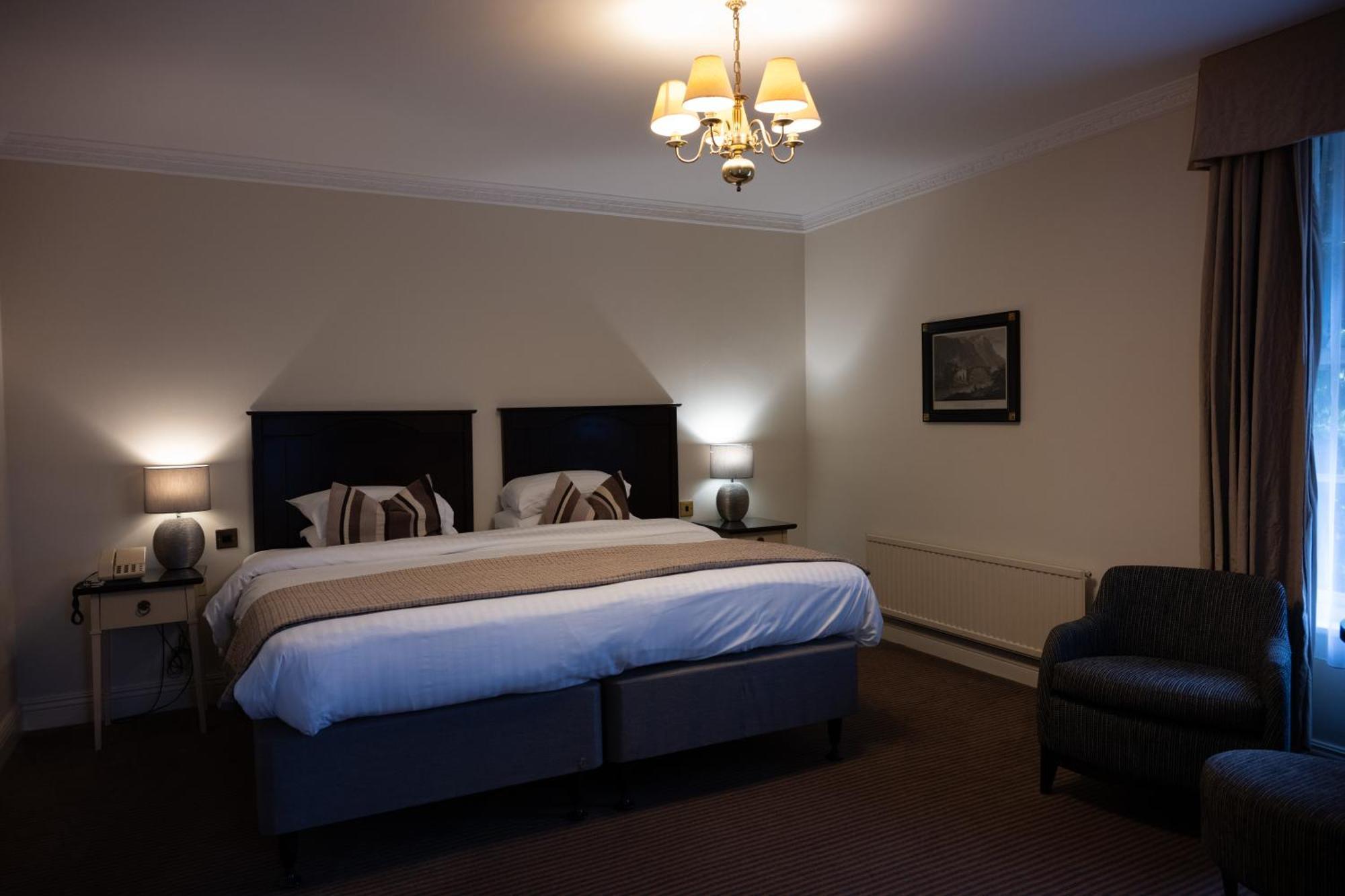 Park House Hotel Шифнал Экстерьер фото